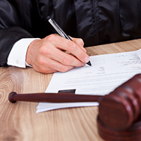 ПАО «Томскэнергосбыт» взыскало через суд 15,5 млн. рублей задолженности за электроэнергию